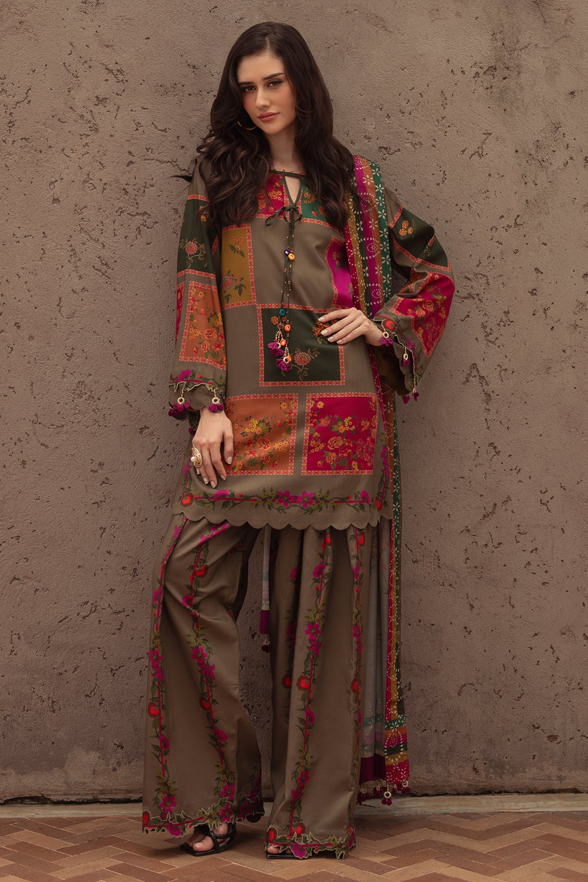 Best women clothing brand in akistan