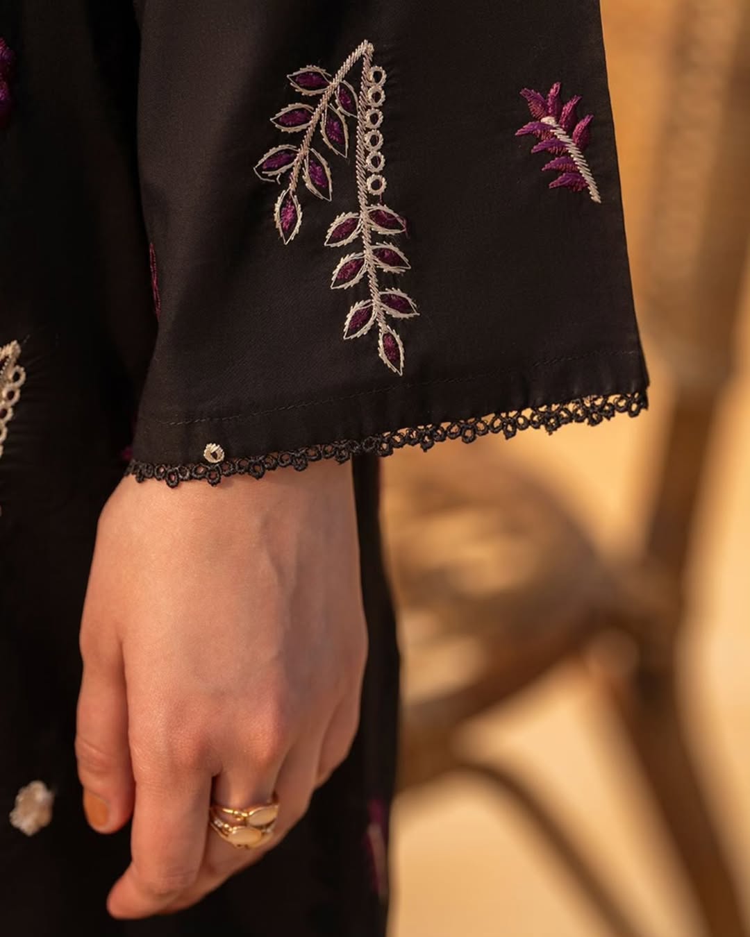 Black Aura Embroidered 2pc Set for Aura defining